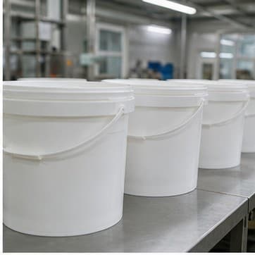 White food-grade HDPE buckets for vine leaves in brine